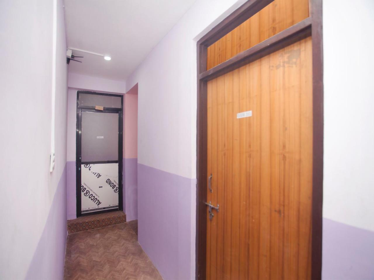 Oyo 341 Hotel Kusum Kohinoore Tokha Exterior photo
